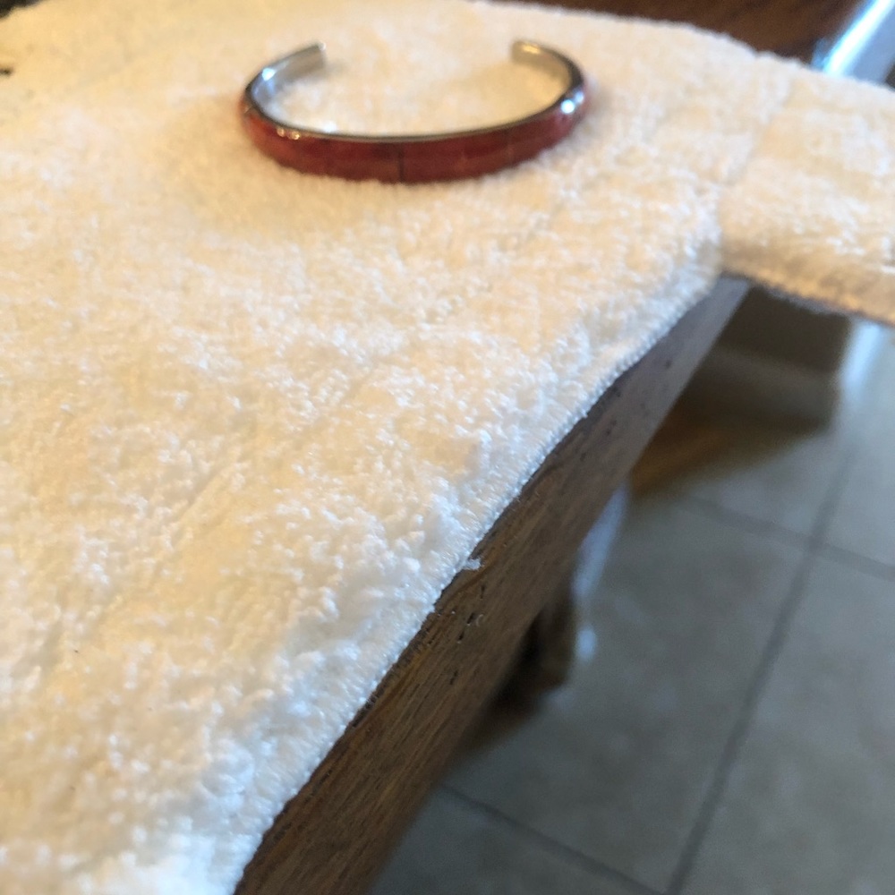 Reddish color inlay cuff bracelet